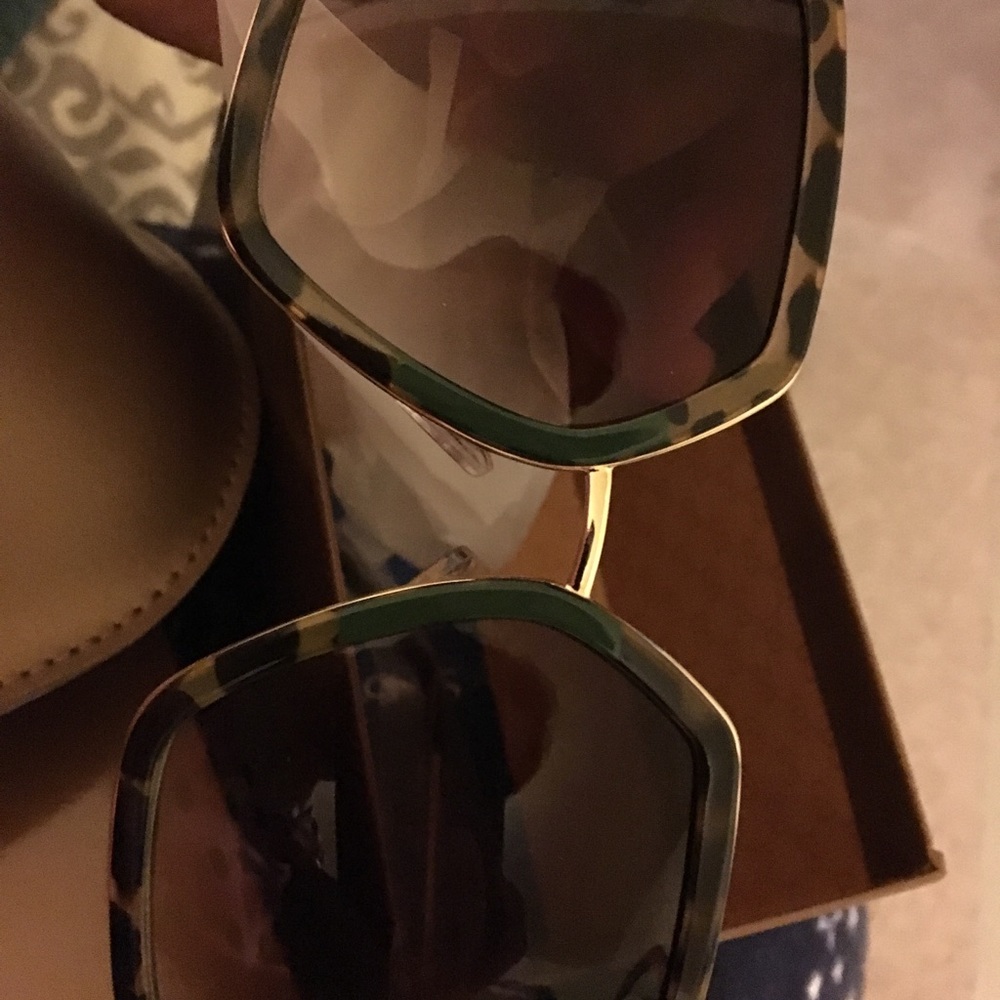 Sunglasses - Picture 3 of 5